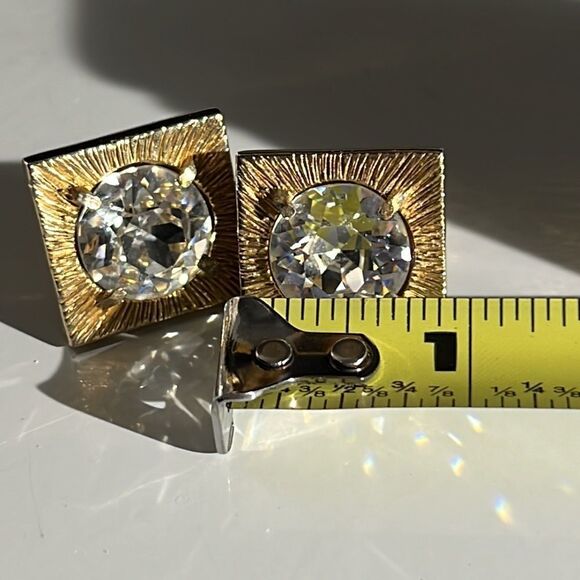 Vintage Gold Tone Square Clip on Earrings with Large Rhinestone - Picture 8 of 10